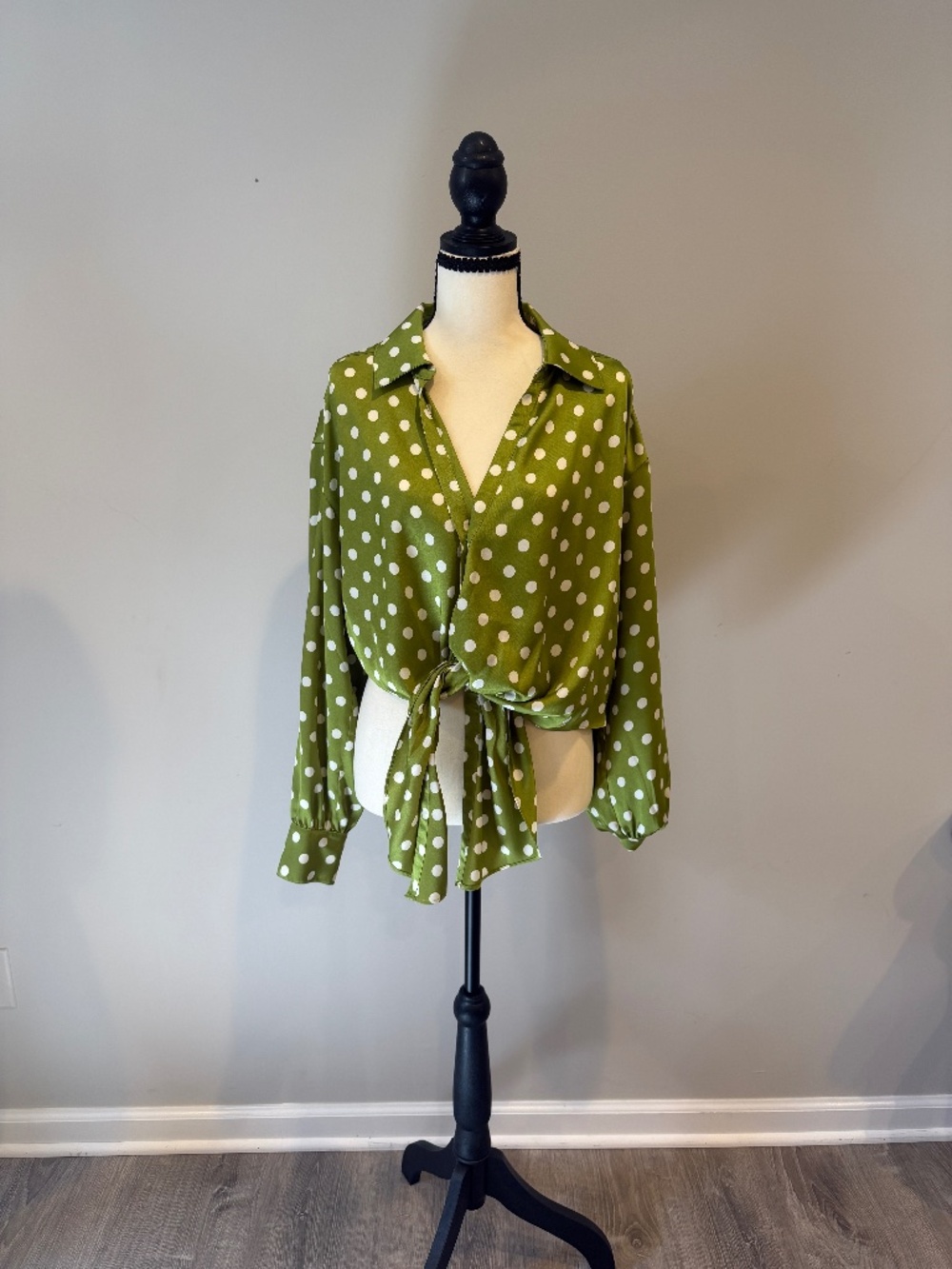 NWT CINQ a SEPT Camille Polka Dot Marianna Top Size M Color Pickle/ivory